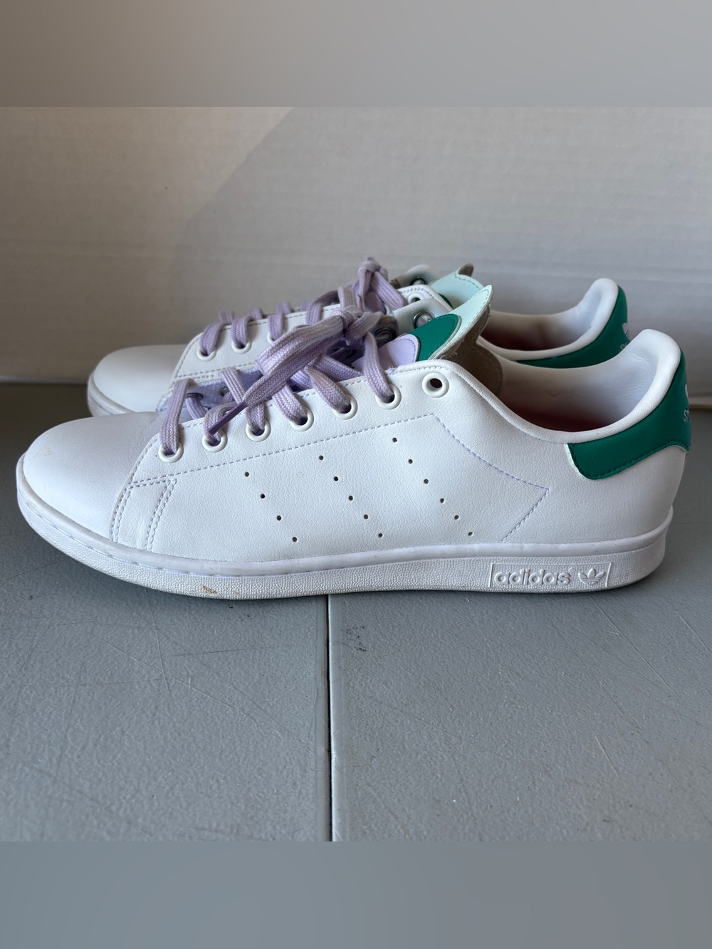 Adidas Stan Smith Women's Athletic Shoes Size 11 HO3942 Purple Tint Cloud White